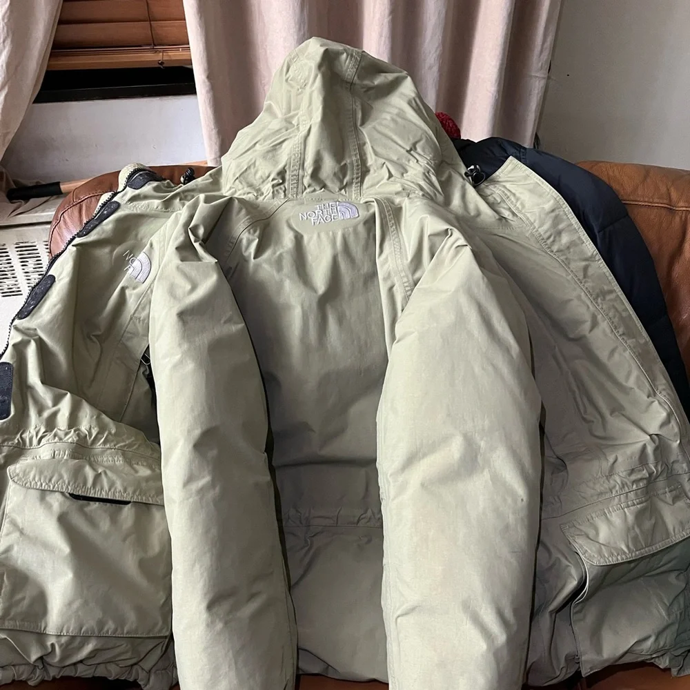 “Old School Retro” 1996 Moss Green North Face Puffer Coat - Picture 9 of 9